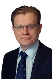 Аркадий Карев
